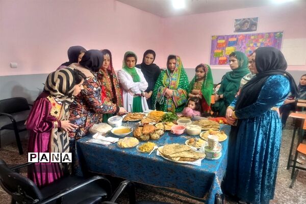 بازدید مسئولان سوادآموزی از اجرای طرح کمیساریا در مدرسه شهید‌قدرت بیگلو