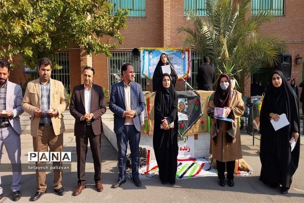 برگزاری جشن هفته کتابخوانی و بسیج درآموزشگاه نمونه دولتی ارشاد شهرستان قرچک