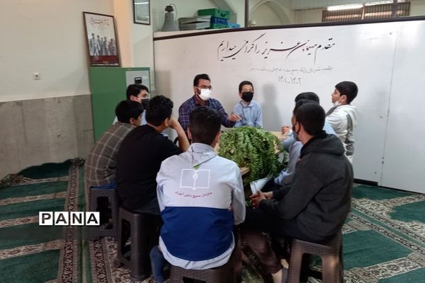 برگزاری مراسم‌ میز جذب بسیج در مدارس رودهن