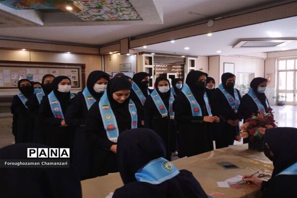 برگزاری بیست و پنجمین دوره انتخابات شورای دانش‌آموزی در دبیرستان نمونه مهشید مصلی نژاد ناحیه ۶