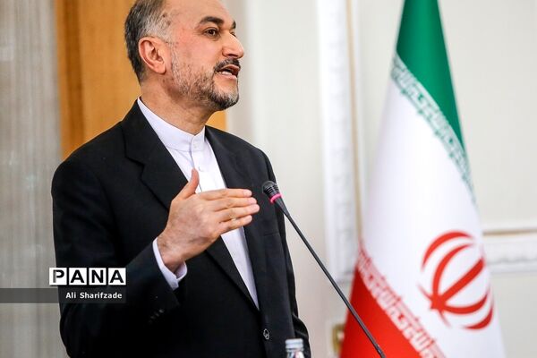 نشست خبری وزیر امور خارجه
