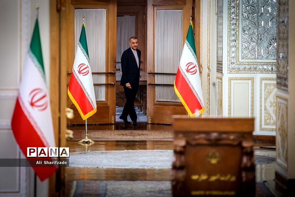 نشست خبری وزیر امور خارجه