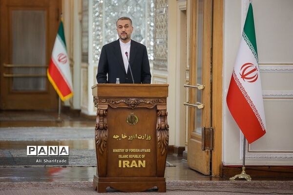 نشست خبری وزیر امور خارجه