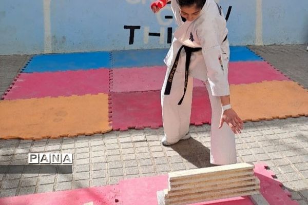 برگزاری المپیاد ورزشی درون مدرسه‌ای در مدارس رودهن