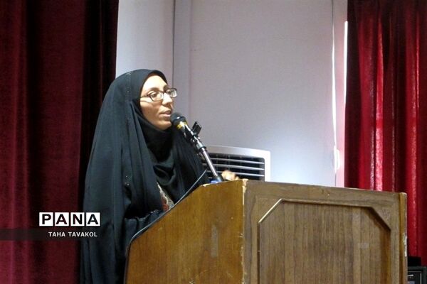 جلسه معاونان و مربیان پرورشی به‌مناسبت هفته بسیج در شهرستان پردیس