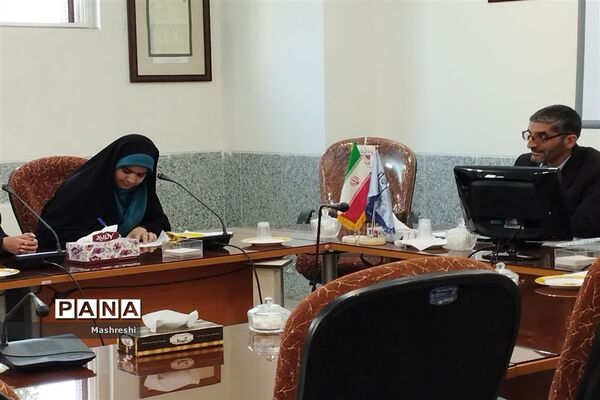 نشست صمیمی مدیر سازمان دانش‌آموزی استان اصفهان با خبرنگاران پانا کاشان