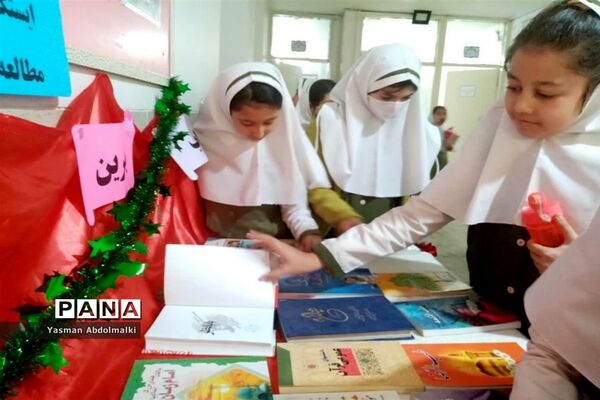 برگزاری نمایشگاه من یار مهربانم درآموزشگاه الله‌اکبر اسلامشهر