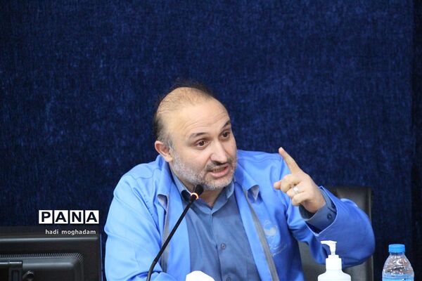 نشست ستاد برگزاری بیست و چهارمین مانور زلزله
