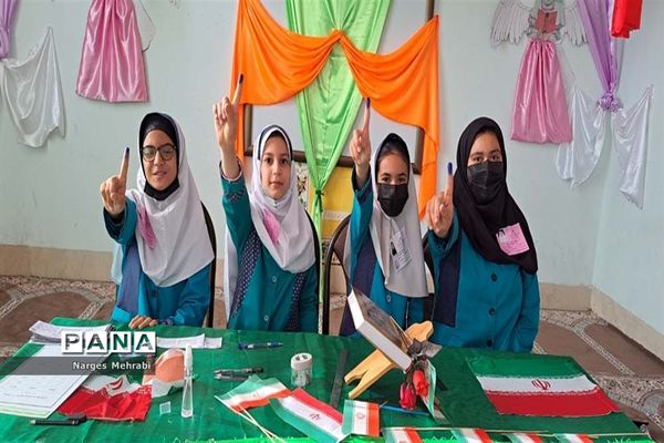 انتخابات شورای دانش‌آموزی در مدارس سورمق