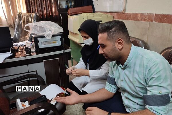 تست قند خون فرهنگیان مرکز استعدادهای درخشان شهیدبهشتی رودهن