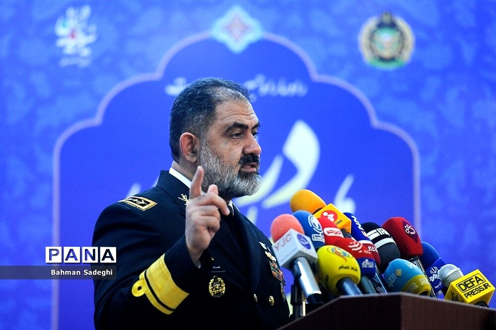 رونمایی از «بالگردهای هجومی دریایی» و «پهپادهای دریایی» ‌ارتش