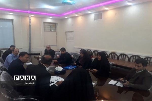 بازدیدمعاون آموزش ابتدایی اداره‌کل آموزش و پرورش استان اصفهان از مدارس منطقه جرقویه علیا