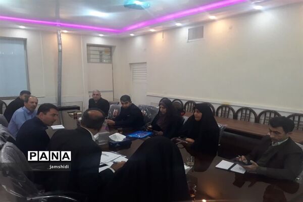 بازدیدمعاون آموزش ابتدایی اداره‌کل آموزش و پرورش استان اصفهان از مدارس منطقه جرقویه علیا