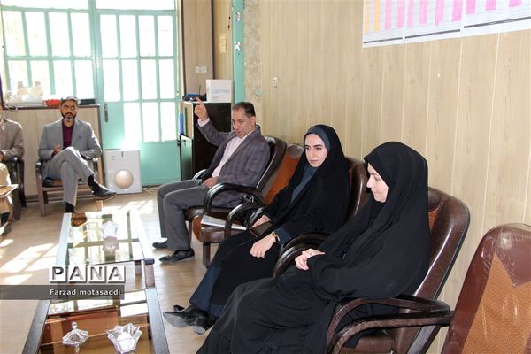 اجرای طرح «نماز نور چشم » در دبیرستان صالحی زاده‌  ناحیه ۲ یزد