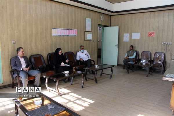 اجرای طرح «نماز نور چشم » در دبیرستان صالحی زاده‌  ناحیه ۲ یزد