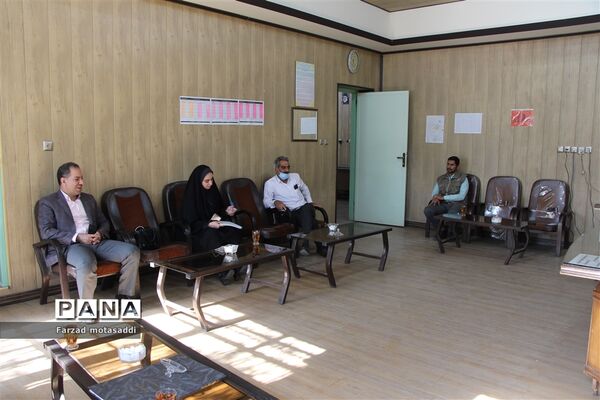 اجرای طرح «نماز نور چشم » در دبیرستان صالحی زاده‌  ناحیه ۲ یزد