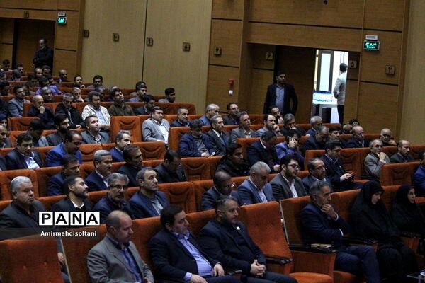 همایش هیات‌های اندیشه‌ورزی فرهنگیان در تبریز