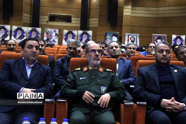 همایش هیات‌های اندیشه‌ورزی فرهنگیان در تبریز