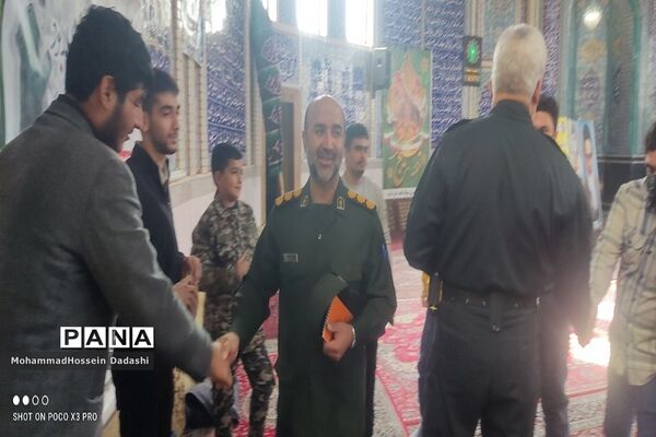 تجلیل از بسیجیان در نماز جمعه خرمدره