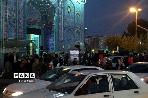 خوشحالی مردم پس از پیروزی ایران بر ولز