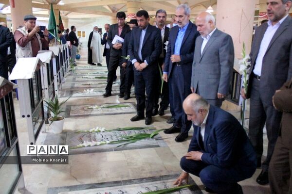 تجدیدمیثاق وزیر آموزش و پرورش با آرمان‎‌های شهدا در بوشهر