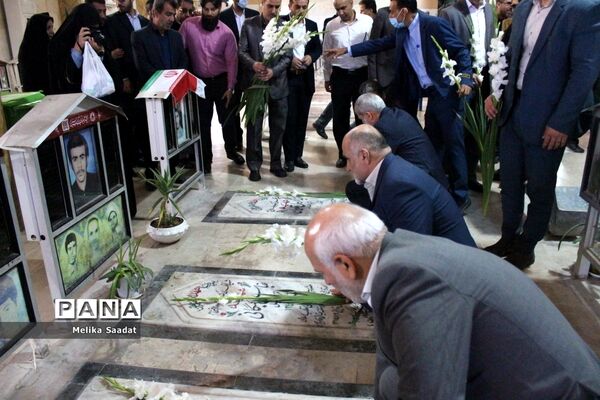 تجدیدمیثاق وزیر آموزش و پرورش با آرمان‎‌های شهدا در بوشهر