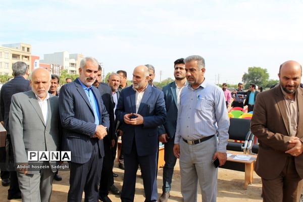 کلنگ ساخت هنرستان شهید داریوش رضایی‌نژاد در ریشهر بوشهر