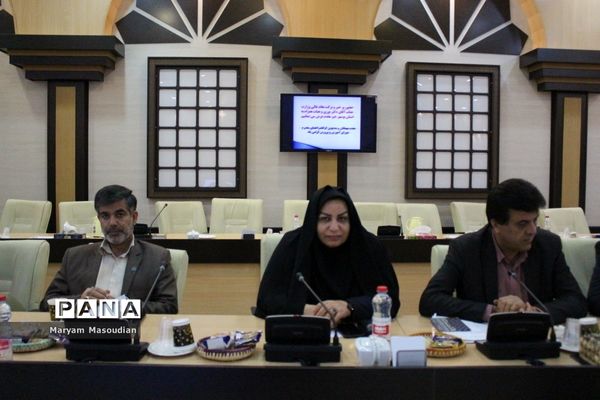 جلسه شورای آموزش و پرورش و قرارگاه عدالت تربیتی استان بوشهر با حضور وزیر آموزش و پرورش