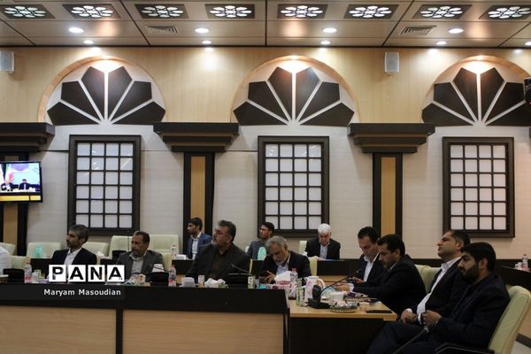 نشست صمیمی وزیر آموزش و پرورش با فرهنگیان استان بوشهر