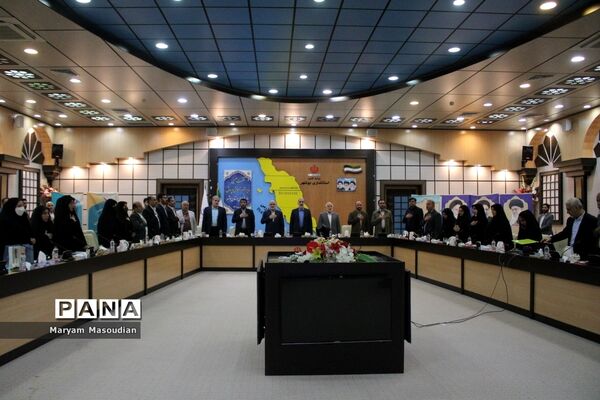 نشست صمیمی وزیر آموزش و پرورش با فرهنگیان استان بوشهر