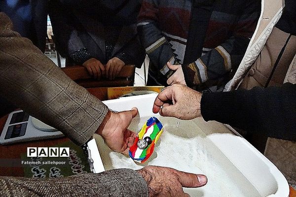 برگزاری کارگاه دانش‌افزایی دبیران با روش steam در شهرستان قرچک