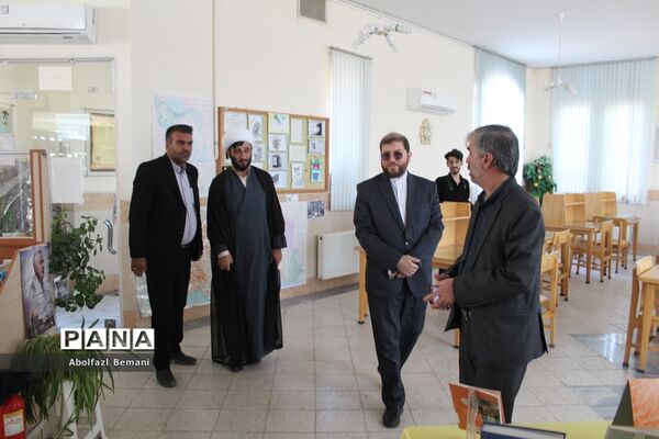 بازدید رئیس سازمان دانش‌آموزی قم از منطقه خلجستان