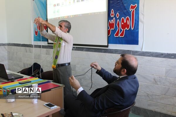 بازدید رئیس سازمان دانش‌آموزی قم از منطقه خلجستان