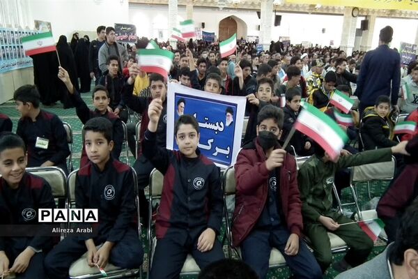 حضور پرشکوه دانش‌آموزان کاشمری در همایش بزرگ اقتدار بسیج