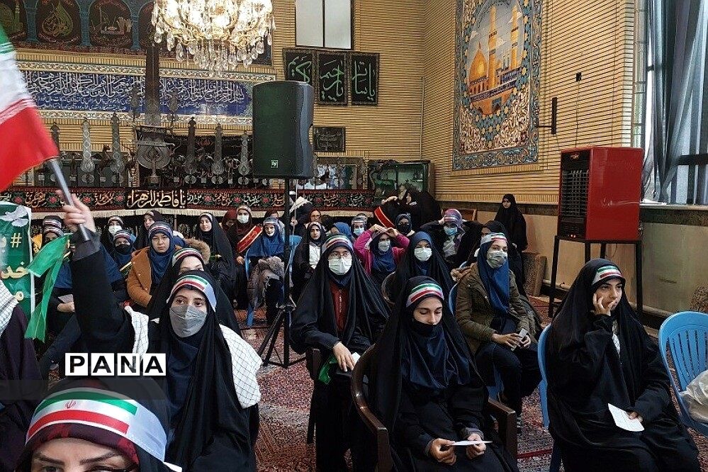 شرکت دانش‌آموزان رودهن در تجمع دانش‌آموزان بسیجی در حسینه محله قاضی دماوند