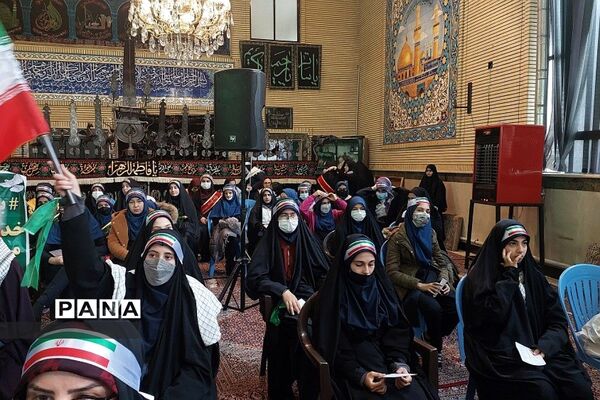 شرکت دانش‌آموزان رودهن در تجمع دانش‌آموزان بسیجی در حسینه محله قاضی دماوند