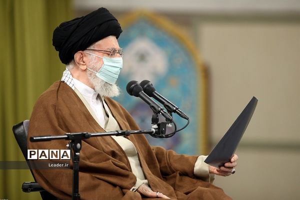 دیدار بسیجیان با رهبر معظم انقلاب