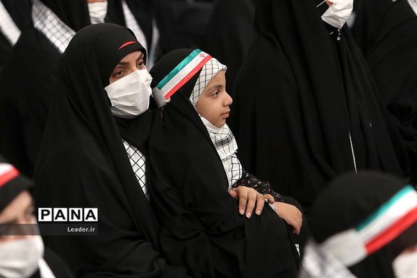 دیدار بسیجیان با رهبر معظم انقلاب