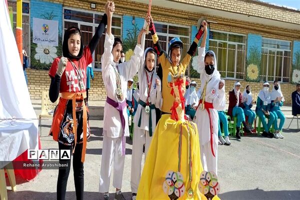 برگزاری المپیاد ورزشی درون‌مدرسه‌ای با طعم کتاب در مدارس آباده