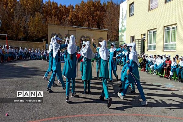برگزاری المپیاد ورزشی درون‌مدرسه‌ای با طعم کتاب در مدارس آباده