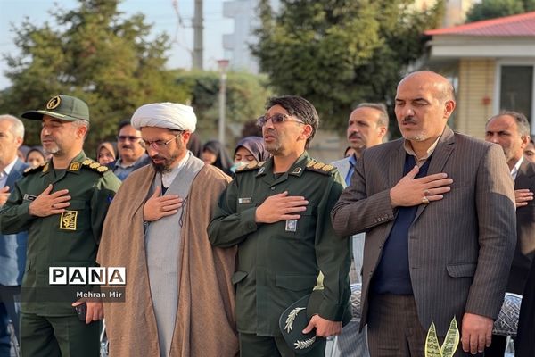 رونمایی از یادمان شهدا به‌مناسبت هفته بسیج