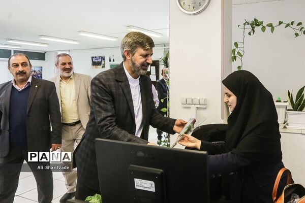 تقدیر معاون پرورشی و فرهنگی وزیر آموزش و پرورش از کارکنان سازمان دانش‌آموزی به مناسبت هفته امور تربیتی و تربیت اسلامی