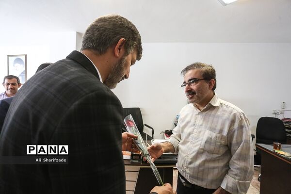 تقدیر معاون پرورشی و فرهنگی وزیر آموزش و پرورش از کارکنان سازمان دانش‌آموزی به مناسبت هفته امور تربیتی و تربیت اسلامی