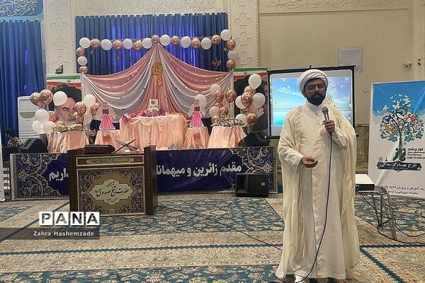 جشن تکلیف مدارس نواحی یک شهرری در آستان مقدس شیخ‌صدوق