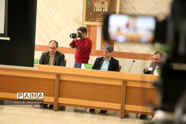 هم‌اندیشی مدیرعامل بنیاد فرهنگی رضوی با مشاوران جوان