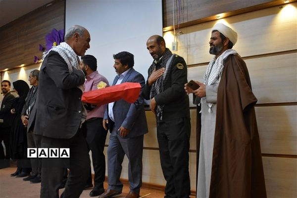 تجلیل از جانبازان بهاباد به مناسبت اعیاد شعبانیه