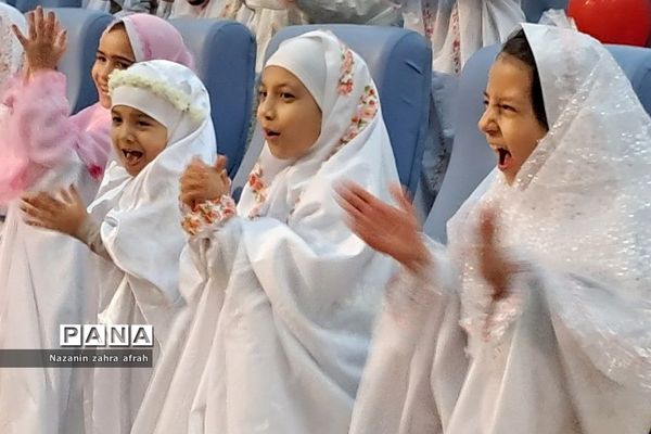 جشن‌تکلیف دبستان اندیشه رودهن