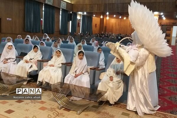 جشن‌تکلیف دبستان اندیشه رودهن