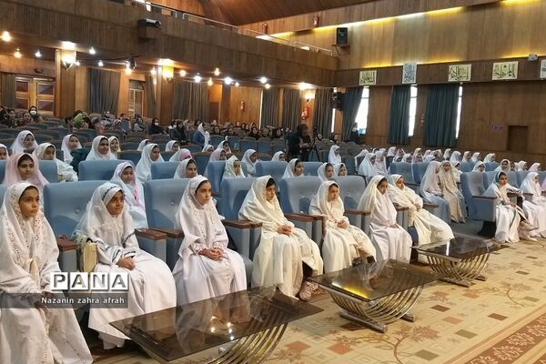 جشن‌تکلیف دبستان اندیشه رودهن