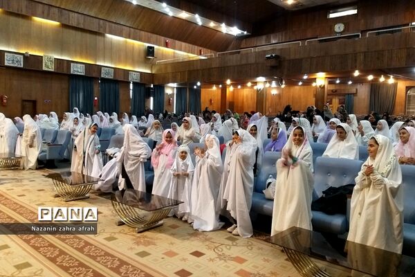 جشن‌تکلیف دبستان اندیشه رودهن